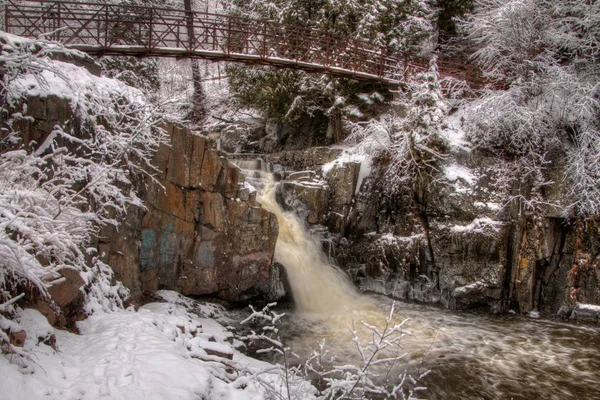 Chester Park é um parque da cidade de Duluth, Minnesota, durante o inverno — Fotografia de Stock