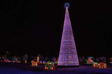 Bentleyville açık bir Noel Kutlamaları Kasım De aracılığıyla olduğunu.
