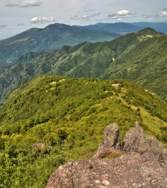 Mt. Eboshidake Nagano ili Japon Alpleri'nde parçasıdır ve 2066 metre boyunda