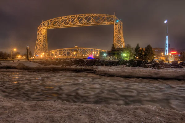 Canal Park é um destino turístico popular em Duluth, Minnesota no Lago Superior — Fotografia de Stock