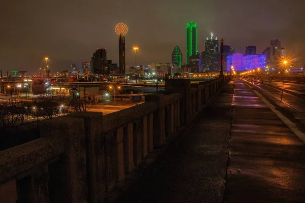 Dallas horisonten på natten på vintern — Stockfoto