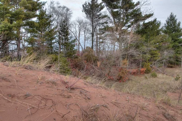 Park Point é uma praia de areia branca de sete milhas de comprimento em Duluth, Minnesota, no Lago Superior — Fotografia de Stock