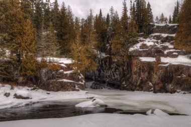 Bir eyalet parkı üzerinde North Shore Lake Superior ve Minnesota Temperance nehirdir