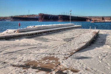 İki limanları olan bir toplum üzerinde North Shore Lake Superior ve ben
