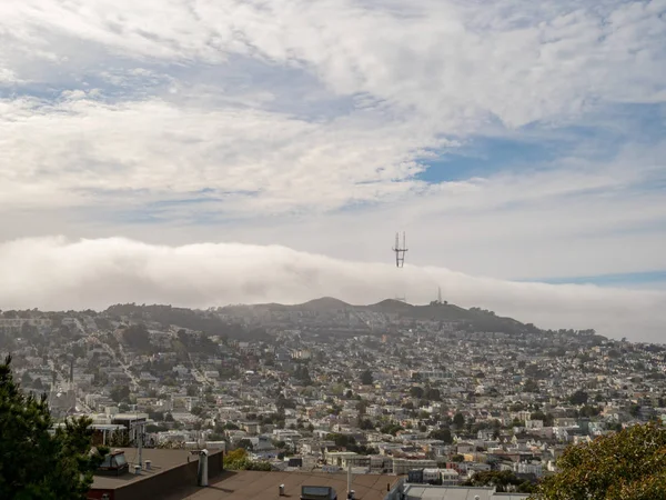 Vista Nevoeiro Ultrapassando Sutro Tower Twin Peaks São Francisco Estes — Fotografia de Stock