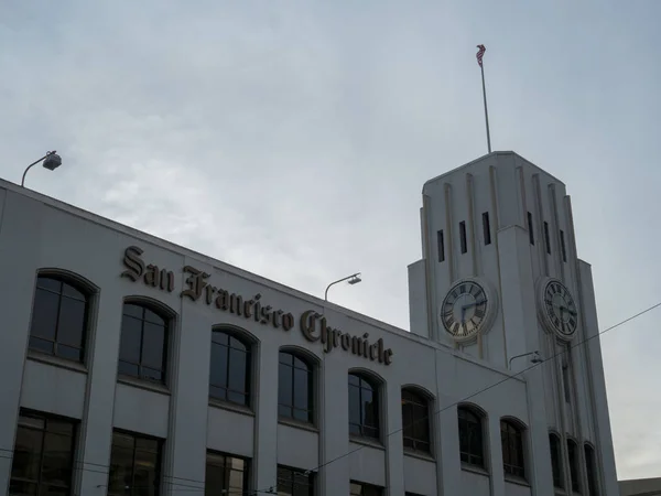 Edificio de la sede del periódico San Francisco Chronicle en downt — Foto de Stock