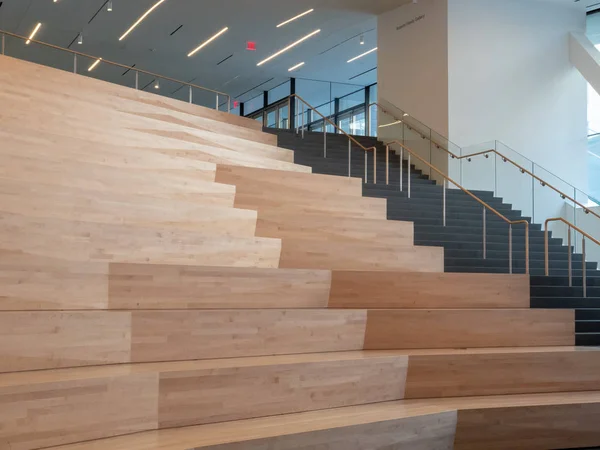 Wooden auditorium steps in a modern stage area — Stock Photo, Image