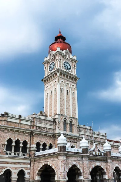 スルタン アブドゥル サマド タワーを時計します。クアラルンプール、マレーシアのムルデカ広場 — ストック写真
