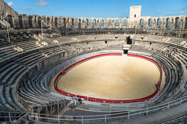 Güney Fransa 'da Arles' de Roma arenası — Stok fotoğraf