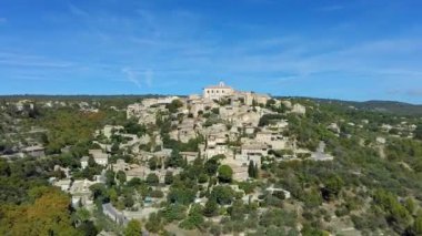 Gordes - Fransa 'nın Provence kentindeki ortaçağ köyü.