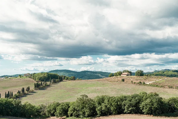 Toskania, wiejski zachód słońca. Volterra, Włochy, Europa. — Zdjęcie stockowe