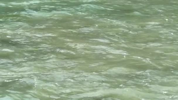 Zblízka narušené vodní hladiny oceánu — Stock video