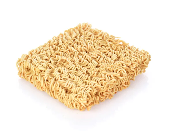 Instant Noodles op witte achtergrond Rechtenvrije Stockfoto's