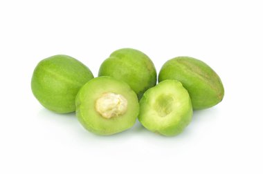 Chebulic beyaz arka plan üzerinde izole Myrobalans