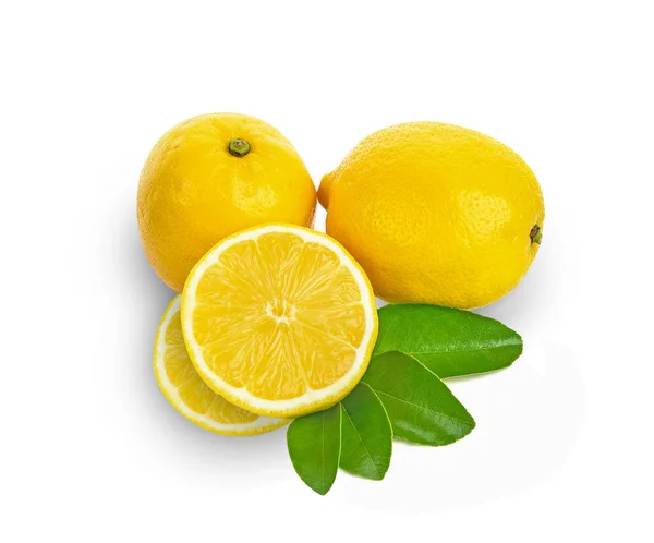 在白色背脊上隔离的柠檬的顶部视图 — 图库照片