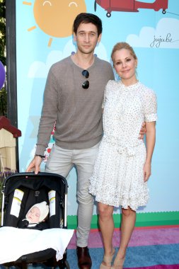 Mark Leslie Ford, Emma Caulfield