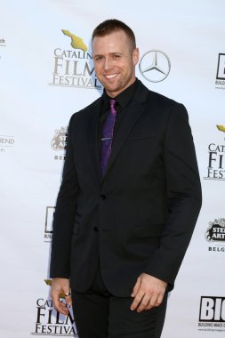 yönetmen Christopher Folkens