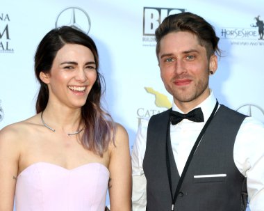 Rw Reinhardt, Ella Lentini