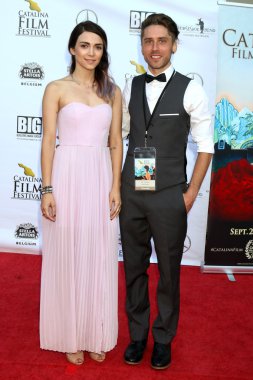 Rw Reinhardt, Ella Lentini