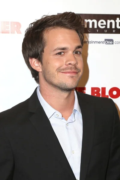 El actor Johnny Simmons — Foto de Stock