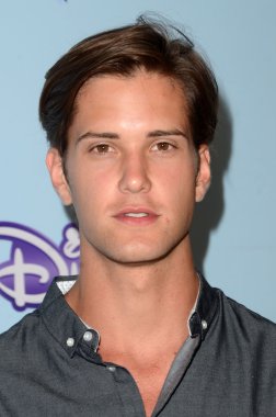 aktör James Godfreytat 