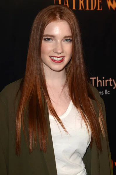 Actress Annalise Basso — Stock Photo, Image