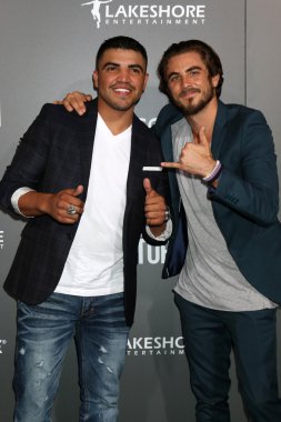  Victor Ortiz, Ramsey Krull