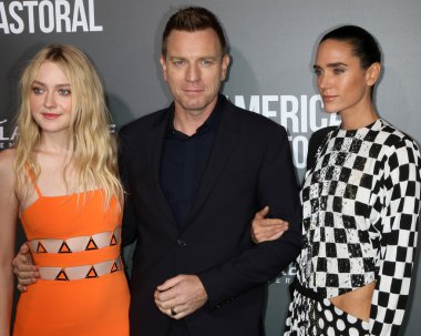 Dakota Fanning, Ewan Mcgregor, Jennifer Connelly