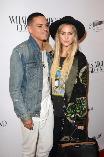 Evan Ross, Ashlee Simpson — Stockfoto