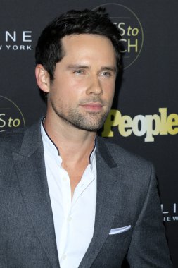 aktör Ben Hollingsworth