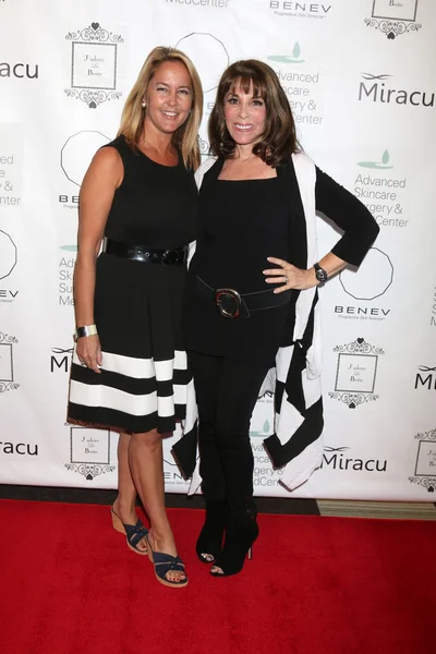 Erin Murphy, Kate Linder 
