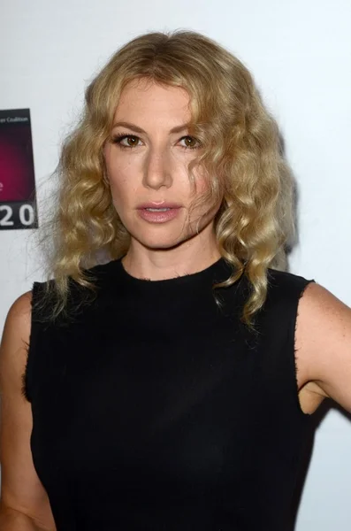 Дивноморсктегі нудистік порно Порно: Бірден пиздадағы екі әтеш