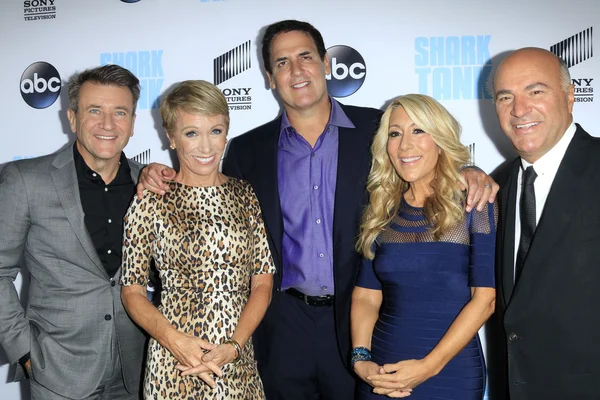 Clay Newbill, Robert Herjavec, Barbara Corcoran, Mark Cuban, Lori Greiner, Kevin O'Leary