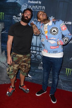 Dan Bilzerian, Chris Brown