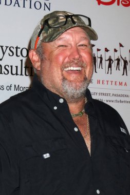 Daniel Whitney, aka Larry the Cable Guy