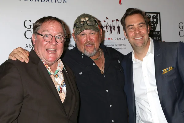 John Lasseter, Daniel Whitney, alias Larry the Cable Guy, Brian Fee — Photo