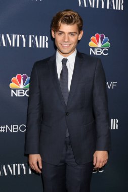 oyuncu Garrett Clayton