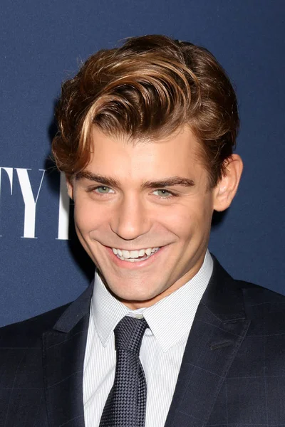 Actor Garrett Clayton —  Fotos de Stock