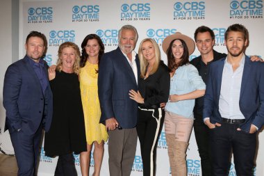 Michael Logan, personel, Jacob Young, Alley Mills, Heather Tom, Angelica Mcdaniel, John Mccook, Katherine Kelly Lang, Bradley Bell, Jacqueline Macinnes Wood, Brooks, Scott Clifton Darin