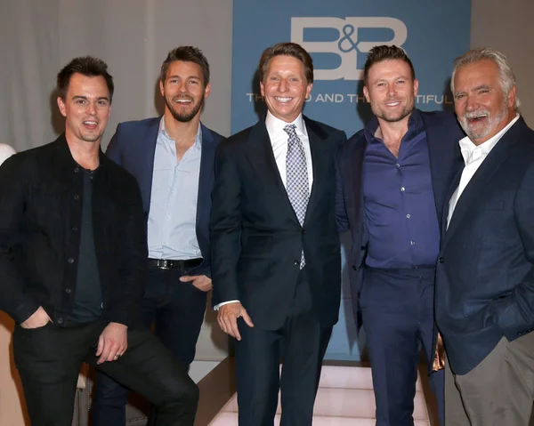 Darin Brooks, Scott Clifton, Bradley Bell, Jacob Young, John Mccook — Stockfoto