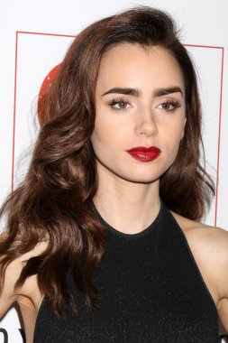 Aktris Lily Collins