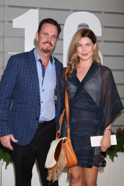 Kevin Dillon, Shannon Lewis