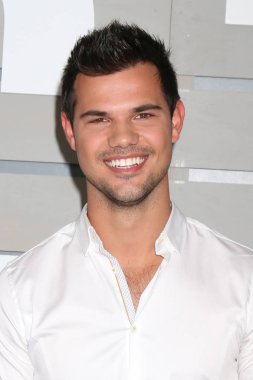 Aktör Taylor Lautner
