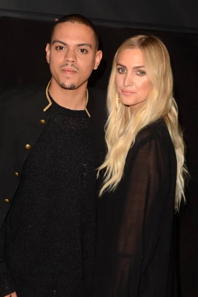 Evan Ross, Ashlee Simpson — Stock Photo, Image