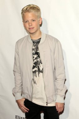 aktör Carson Lueders