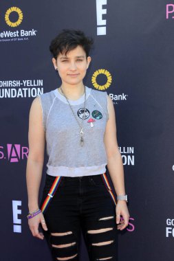 Bex Taylor-Klaus 