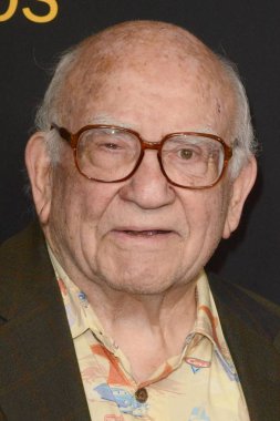 aktör Edward Asner