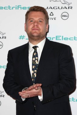 aktör James Corden