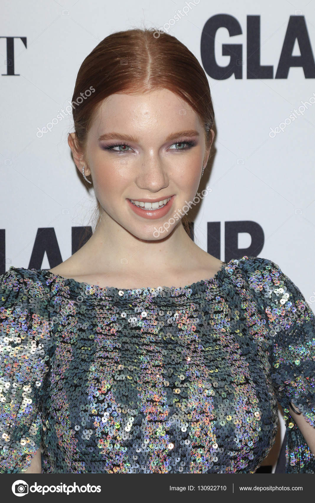 Actress Annalise Basso — Stock Editorial Photo © Jean_Nelson 130922710