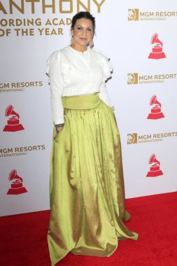 şarkıcı Nina Pastori